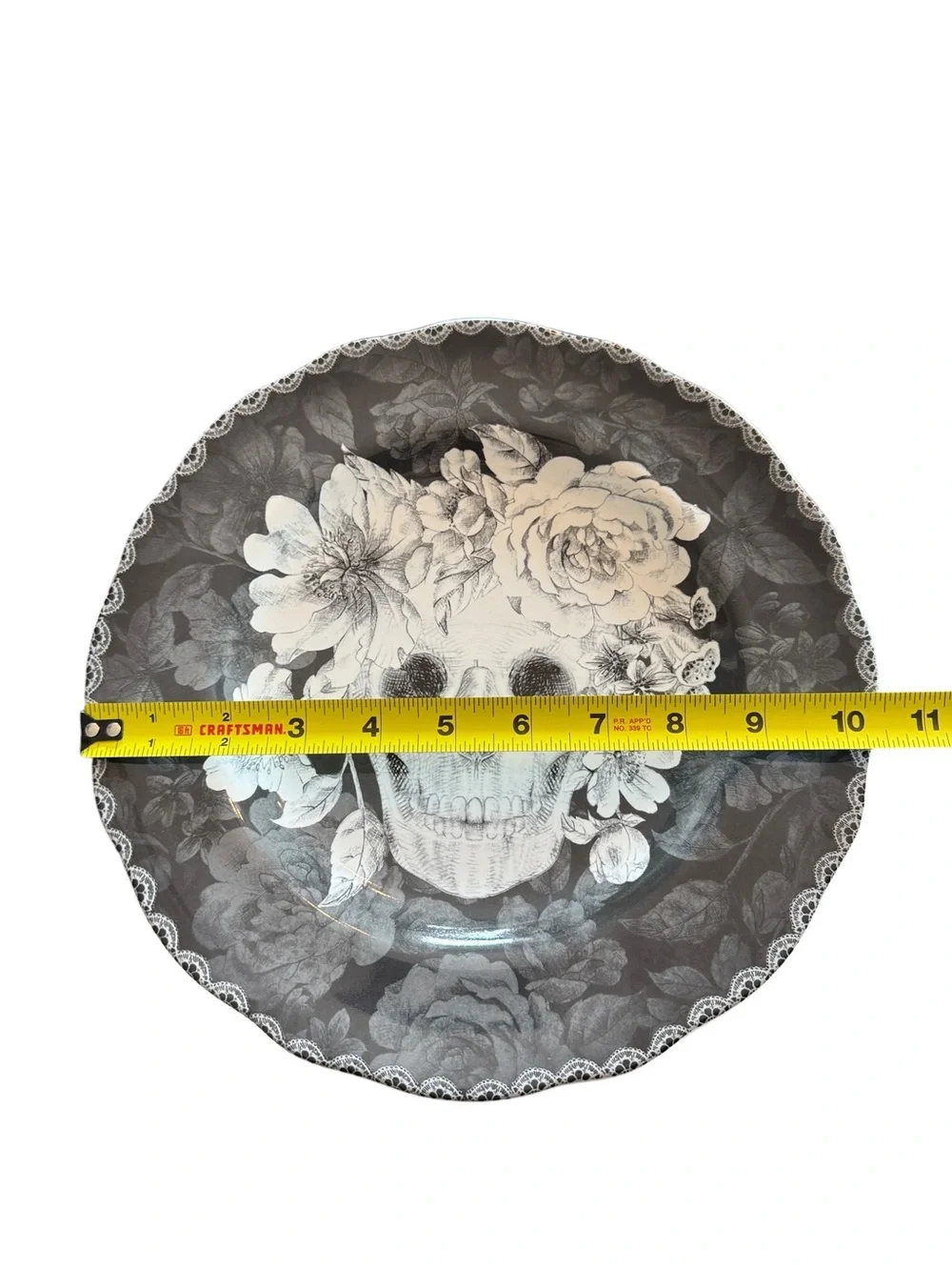 222 Fifth Marbella Skull Dinner Plates Set of 3 Gothic Floral Halloween 10.5”